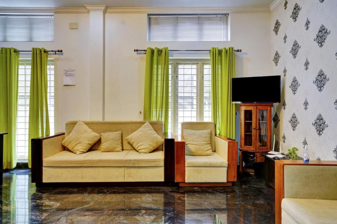 Collection O 81026 Suqoon Premium Stays Kochi Екстер'єр фото