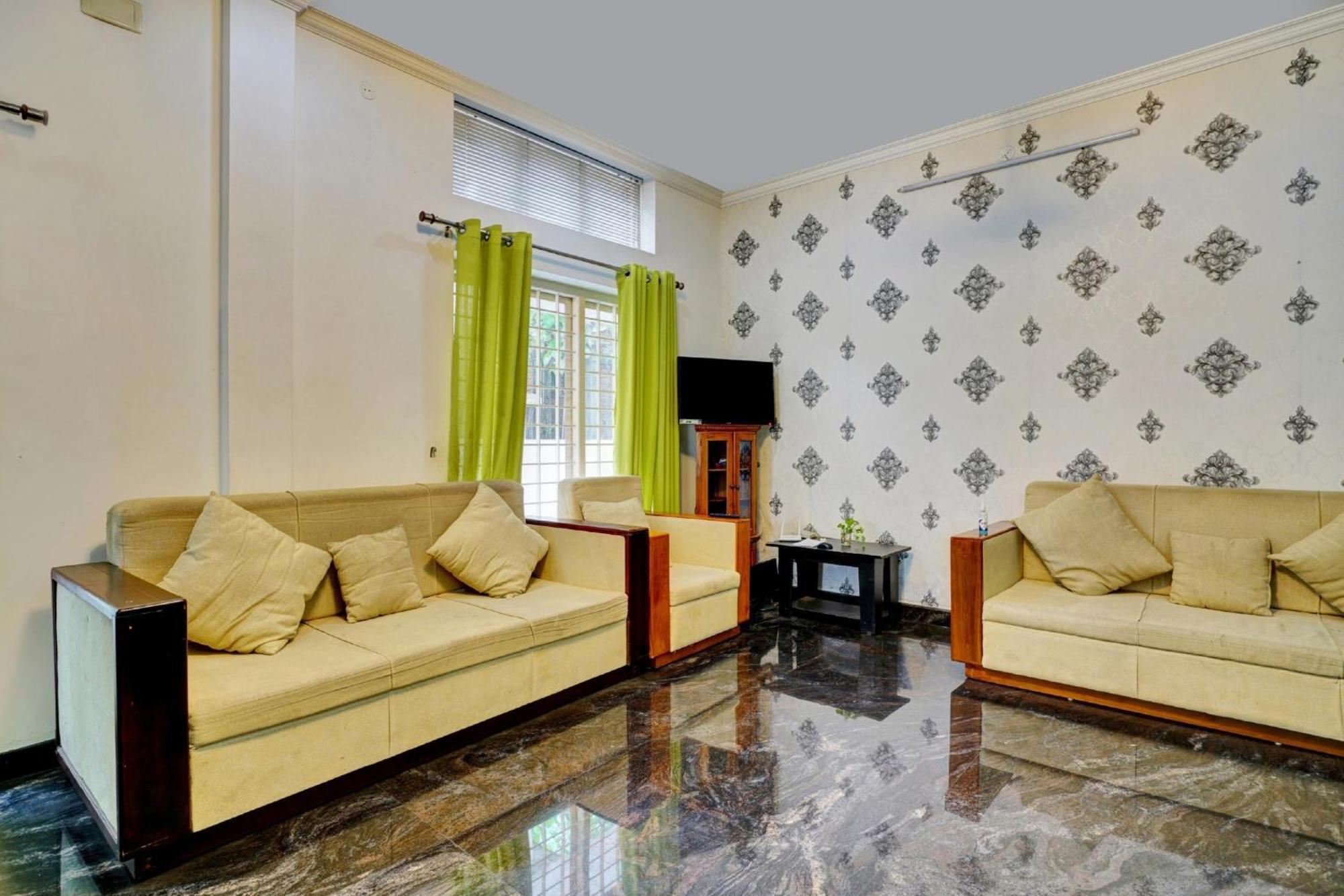 Collection O 81026 Suqoon Premium Stays Kochi Екстер'єр фото